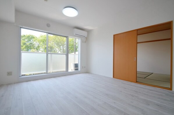 コスモ浦和中島の物件内観写真